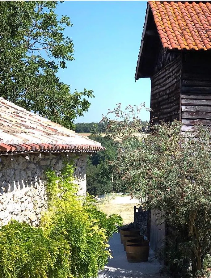 Holiday home Le Gite De La Maison Des Chats Saint-Amans-du-Pech France